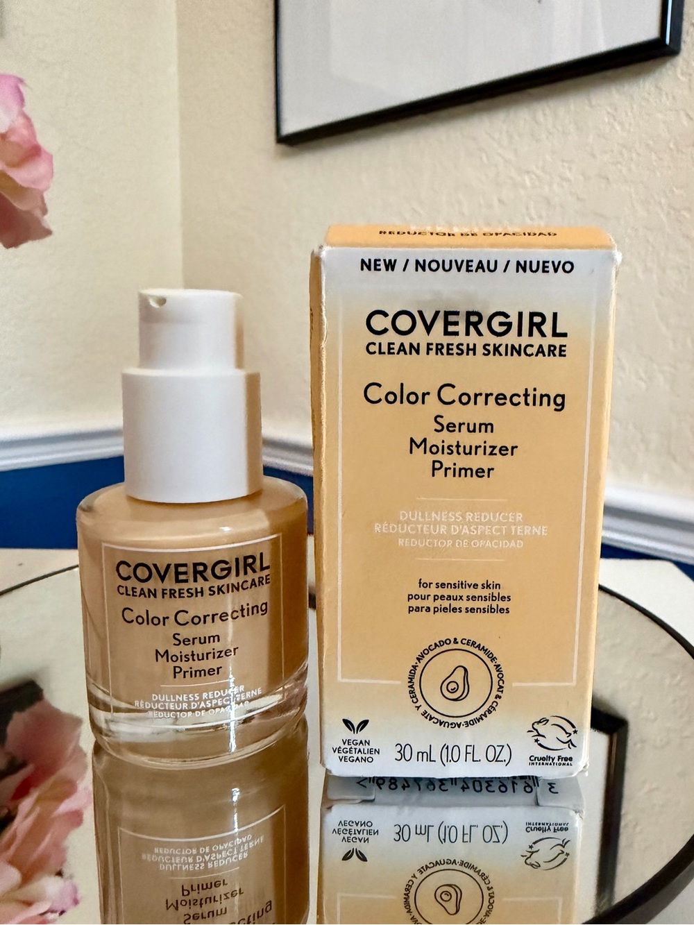 CoverGirl Clean Fresh Skincare Color Correcting Serum Moisturizer Primer.Medium